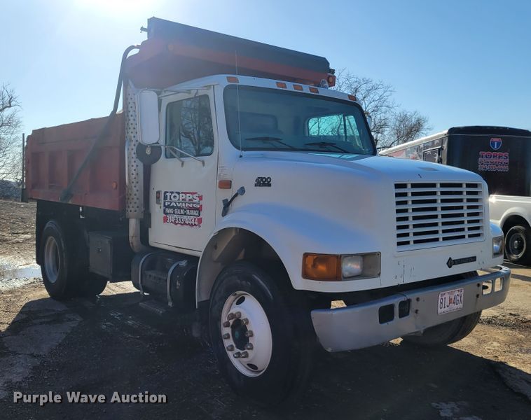 image for item IV9740 2000 International 4700  dump truck