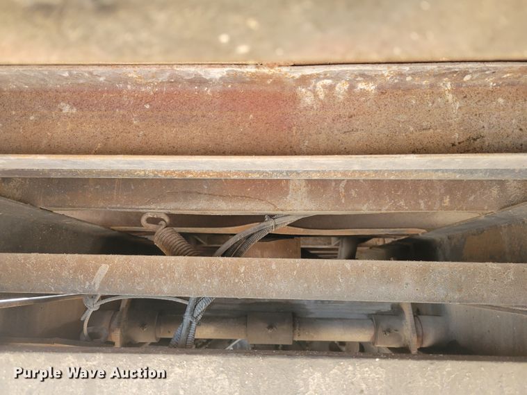 image for item IV9740 2000 International 4700  dump truck