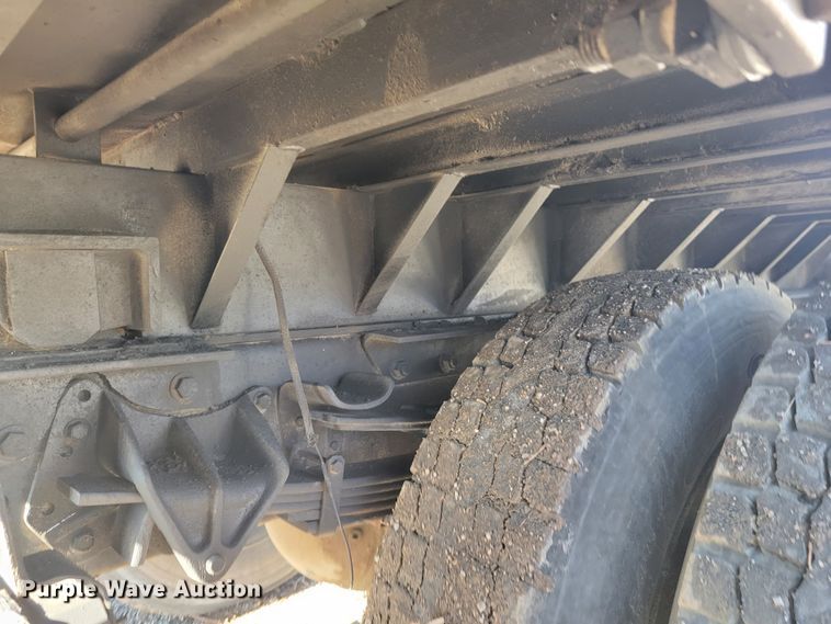 image for item IV9741 1993 International 8100  dump truck