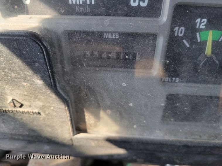 image for item IV9741 1993 International 8100  dump truck