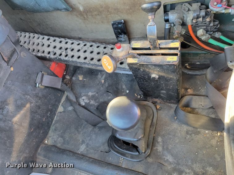 image for item IV9741 1993 International 8100  dump truck