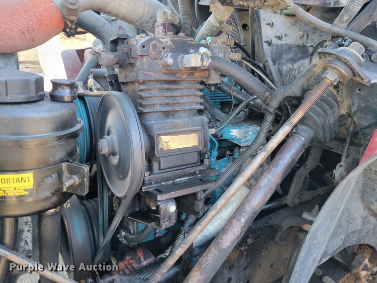 image for item IV9741 1993 International 8100  dump truck