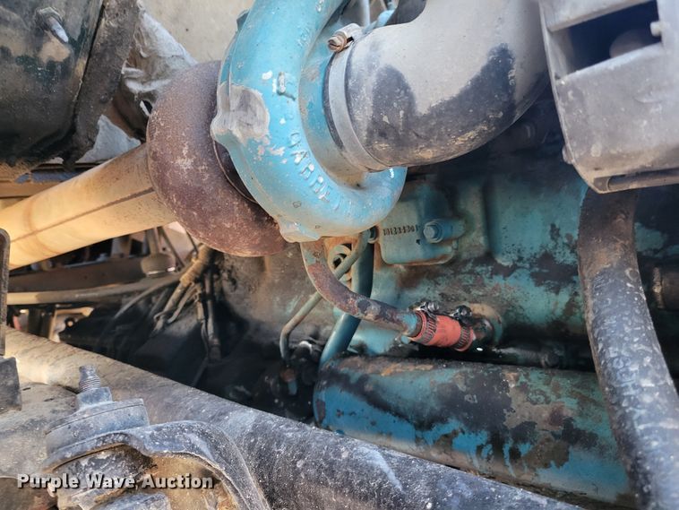 image for item IV9741 1993 International 8100  dump truck