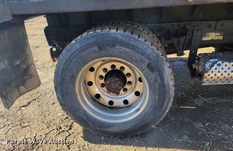 image for item IV9741 1993 International 8100  dump truck