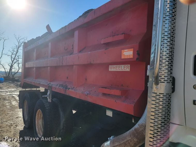 image for item IV9742 2005 Sterling LT8500  dump truck