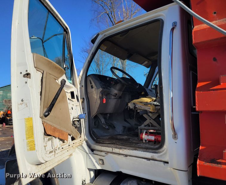 image for item IV9742 2005 Sterling LT8500  dump truck