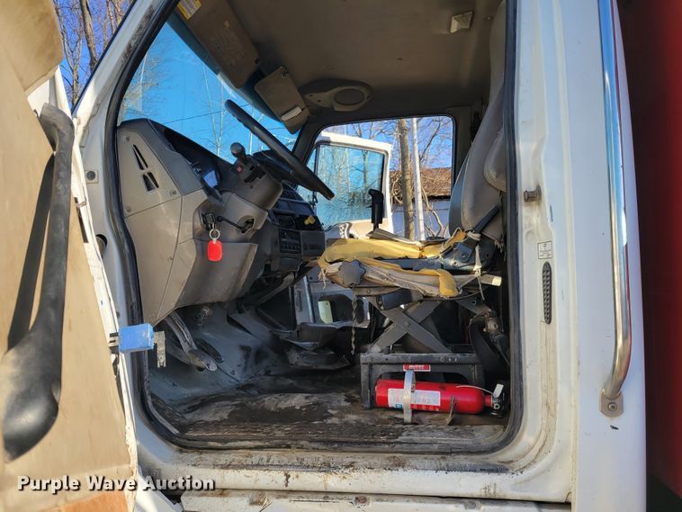 image for item IV9742 2005 Sterling LT8500  dump truck