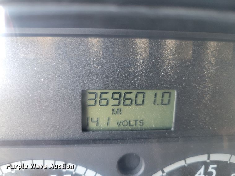 image for item IV9742 2005 Sterling LT8500  dump truck