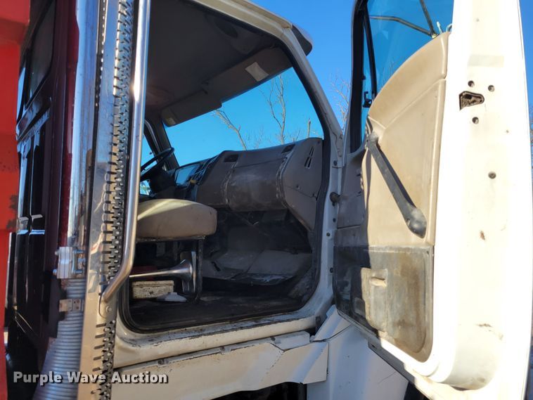 image for item IV9742 2005 Sterling LT8500  dump truck