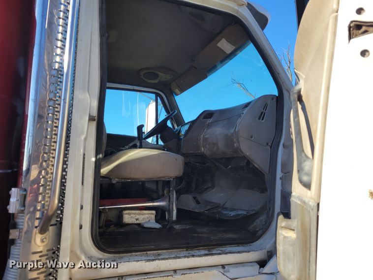 image for item IV9742 2005 Sterling LT8500  dump truck