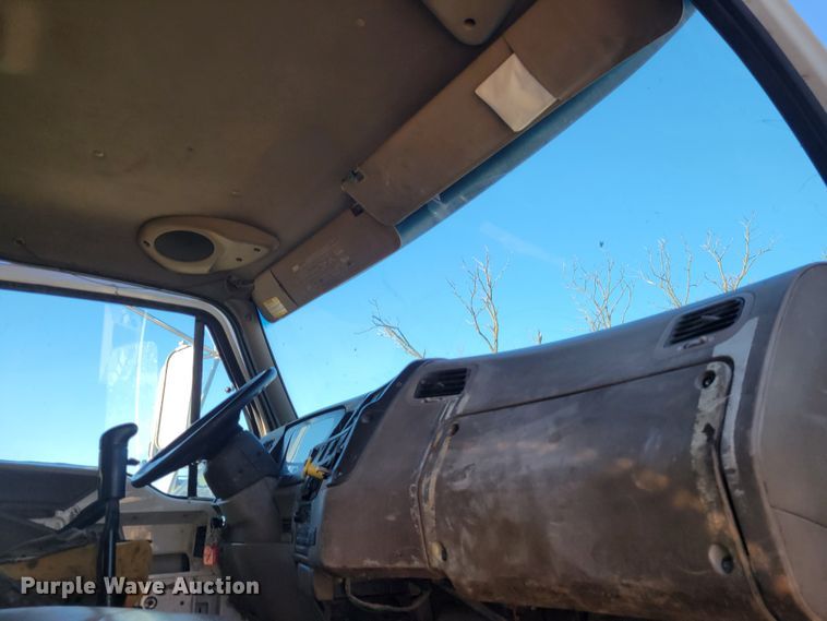 image for item IV9742 2005 Sterling LT8500  dump truck