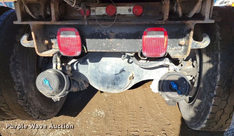 image for item IV9742 2005 Sterling LT8500  dump truck