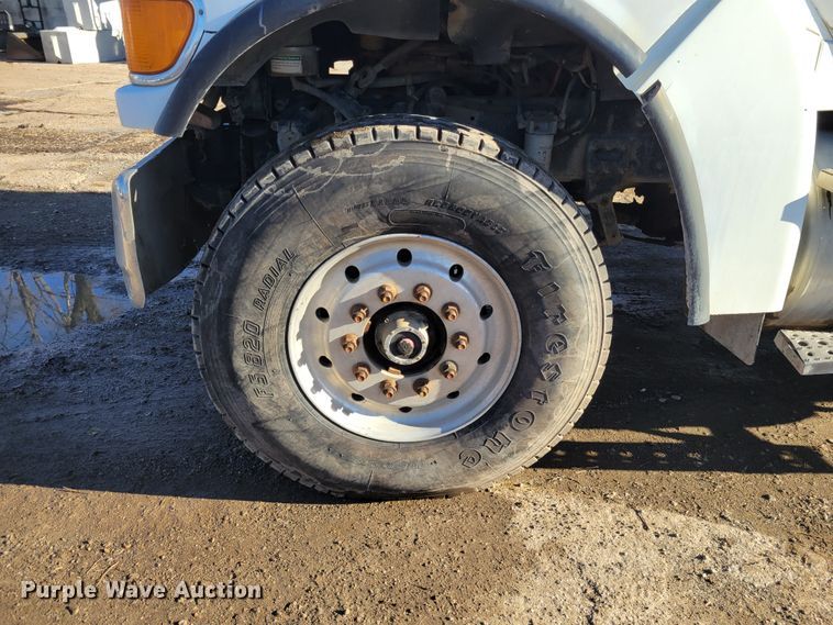 image for item IV9742 2005 Sterling LT8500  dump truck