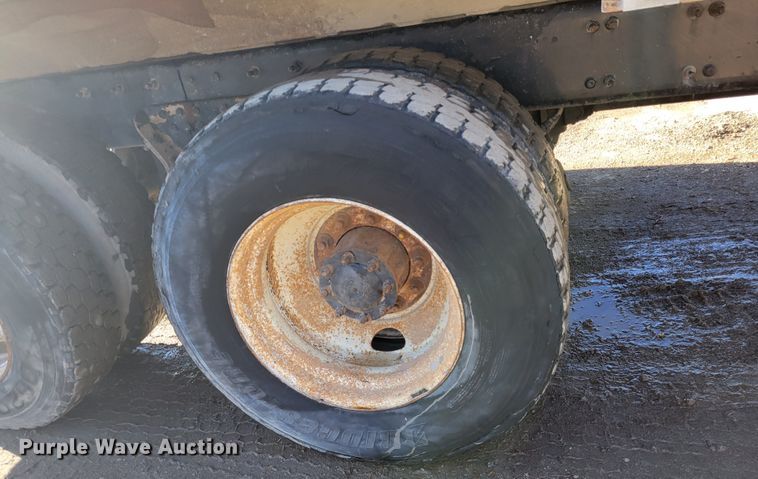 image for item IV9742 2005 Sterling LT8500  dump truck