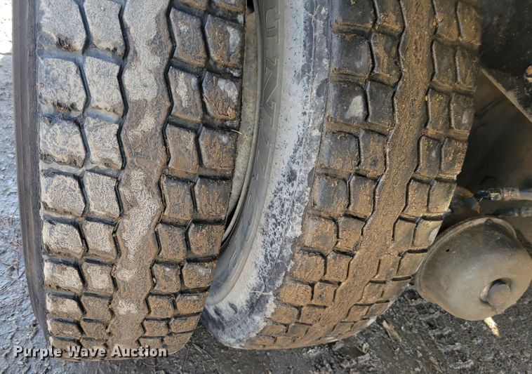 image for item IV9742 2005 Sterling LT8500  dump truck