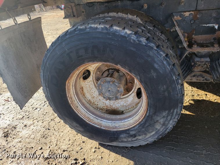 image for item IV9742 2005 Sterling LT8500  dump truck