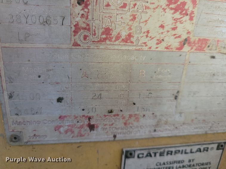 image for item IV9743 Caterpillar T40C  forklift