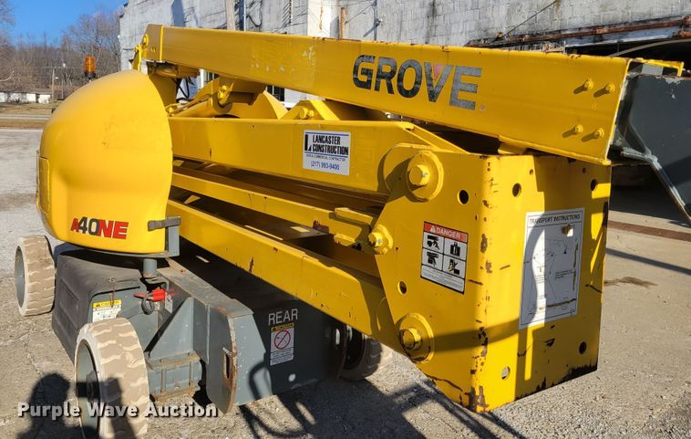 image for item IV9745 2000 Grove A40NE  boom lift