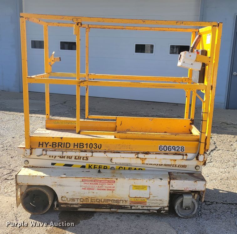 image for item IV9746 2009 Hy-Brid HB1030  scissor lift