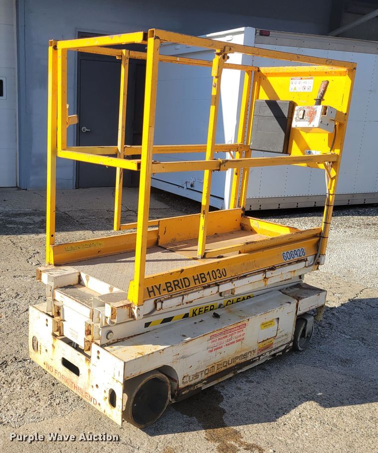 image for item IV9746 2009 Hy-Brid HB1030  scissor lift