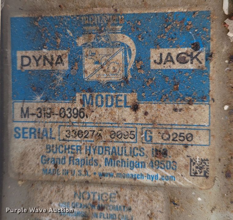 image for item IV9746 2009 Hy-Brid HB1030  scissor lift