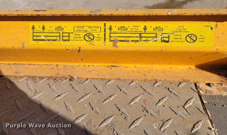 image for item IV9746 2009 Hy-Brid HB1030  scissor lift