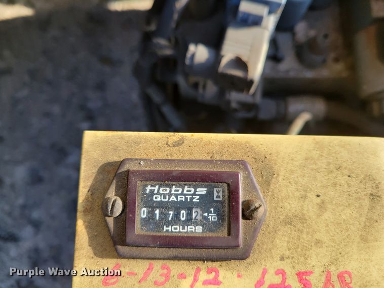 image for item IV9747 2003 JLG 3246E2  scissor lift