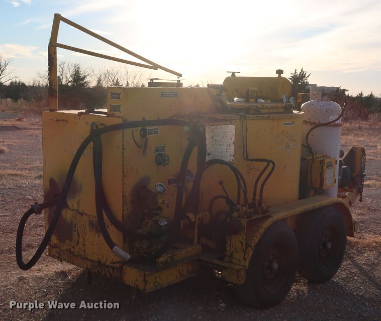 image for item IY9050 1991 Crafco EZ Pour 200  melter applicator