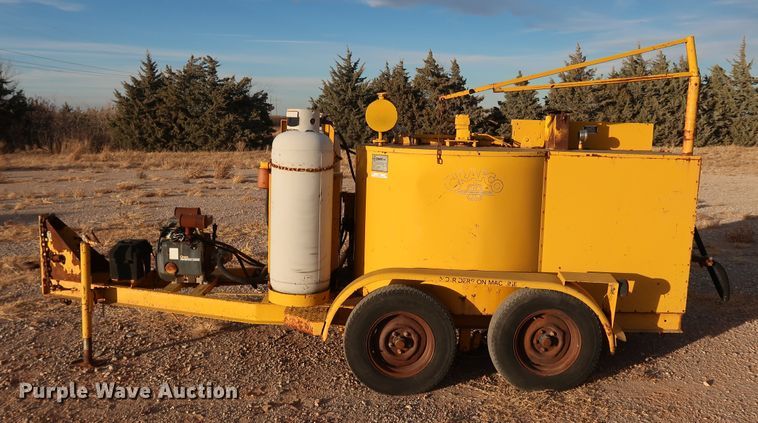 image for item IY9050 1991 Crafco EZ Pour 200  melter applicator