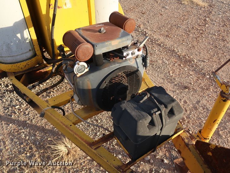 image for item IY9050 1991 Crafco EZ Pour 200  melter applicator