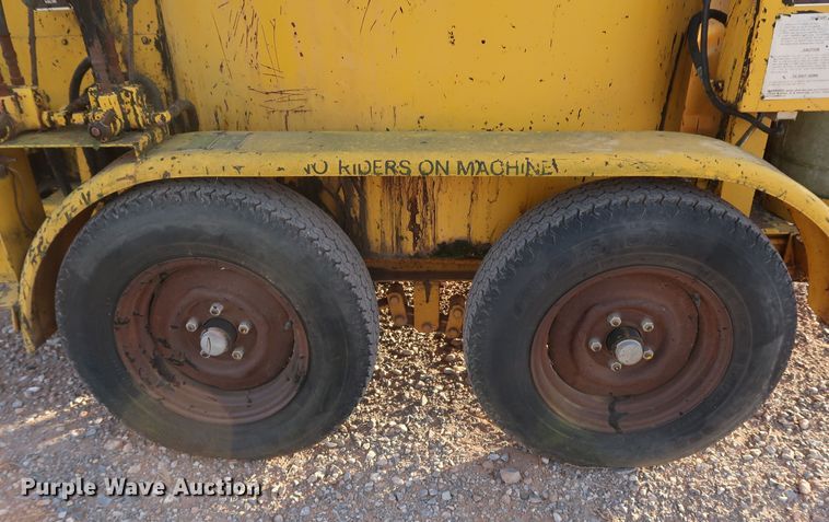 image for item IY9050 1991 Crafco EZ Pour 200  melter applicator