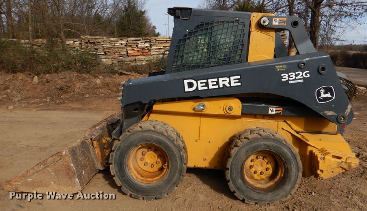image for item JD9473 John Deere 332G  skid steer loader