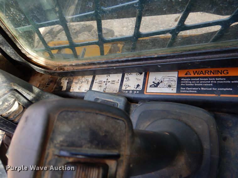 image for item JD9473 John Deere 332G  skid steer loader