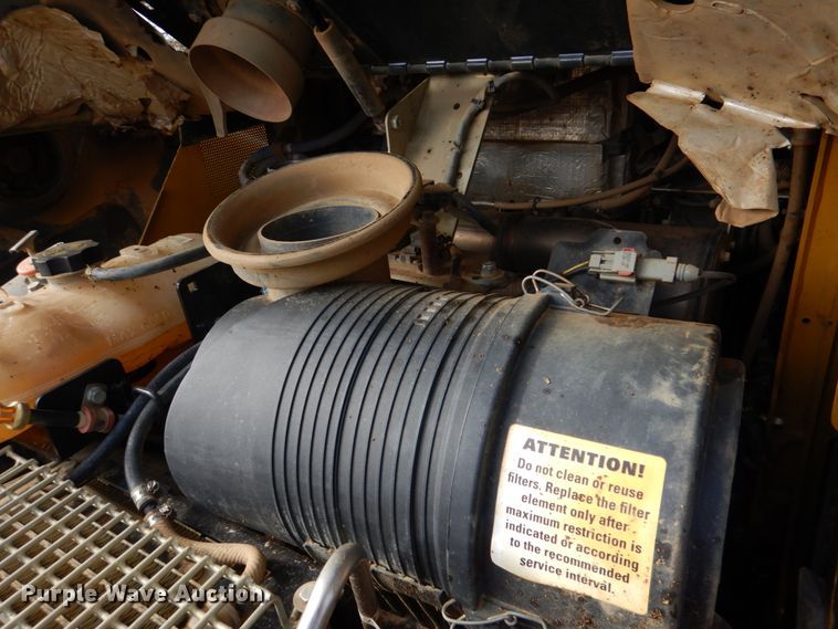 image for item JD9473 John Deere 332G  skid steer loader