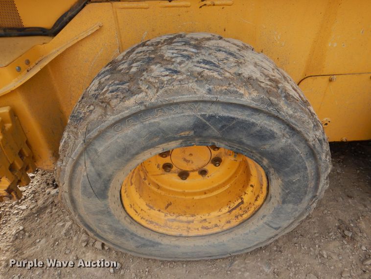 image for item JD9473 John Deere 332G  skid steer loader