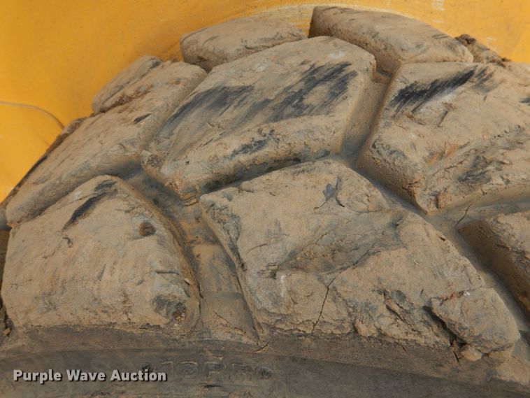 image for item JD9473 John Deere 332G  skid steer loader