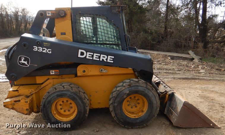 image for item JD9474 John Deere 332G  skid steer loader