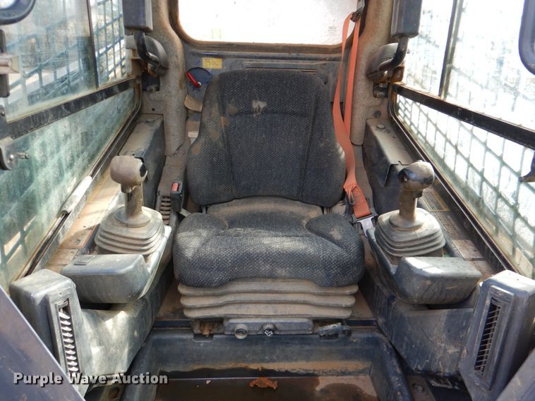 image for item JD9474 John Deere 332G  skid steer loader