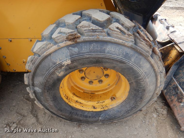 image for item JD9474 John Deere 332G  skid steer loader