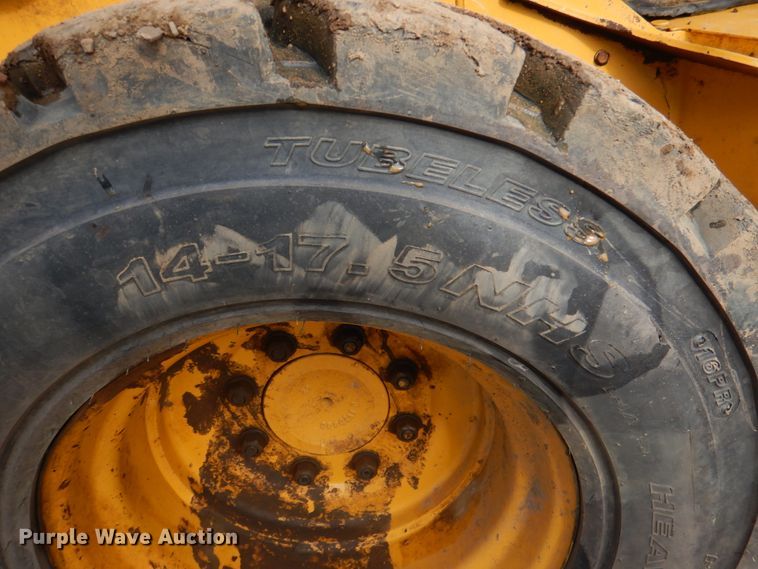 image for item JD9474 John Deere 332G  skid steer loader