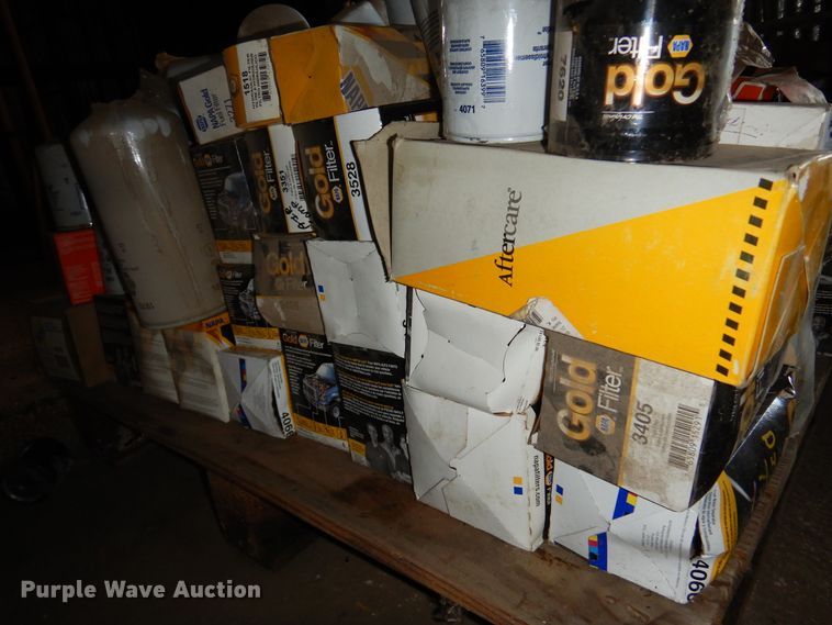 image for item JJ9767 (3) pallets of unused automotive filters