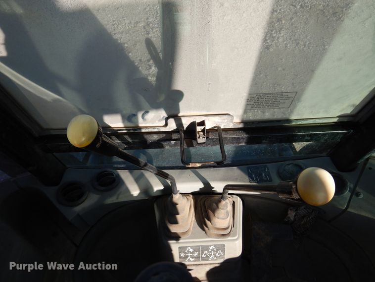 image for item JJ9774 2006 Terex 760B  backhoe