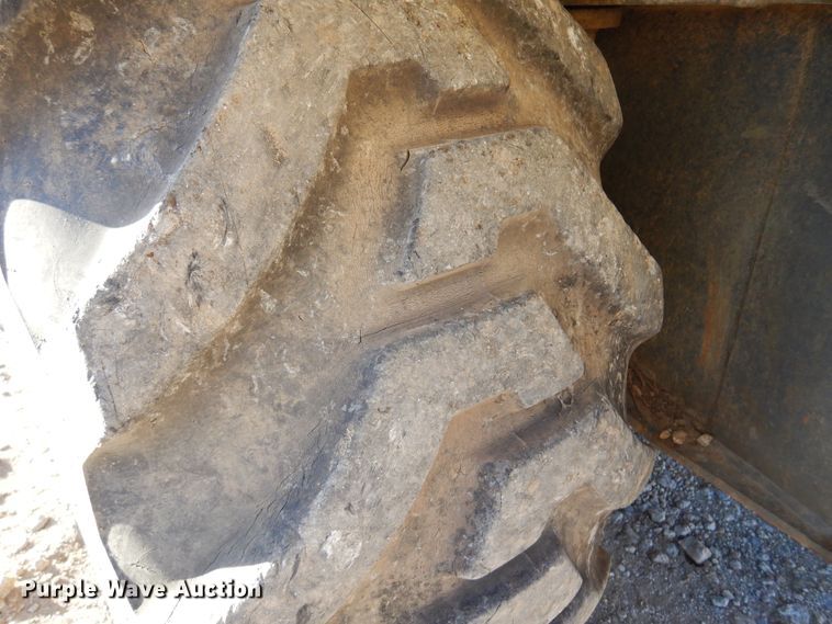 image for item JJ9774 2006 Terex 760B  backhoe