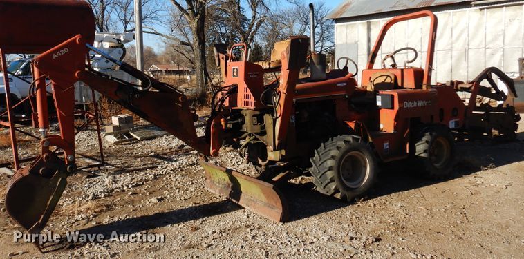 image for item JJ9775 Ditch Witch 5110  trencher