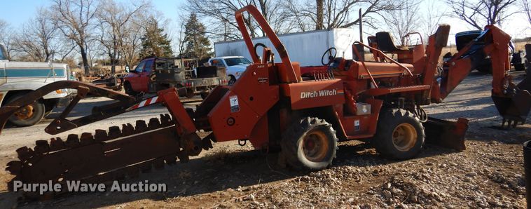 image for item JJ9775 Ditch Witch 5110  trencher