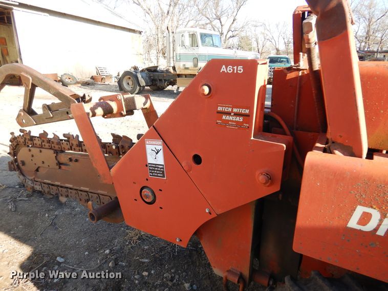 image for item JJ9775 Ditch Witch 5110  trencher