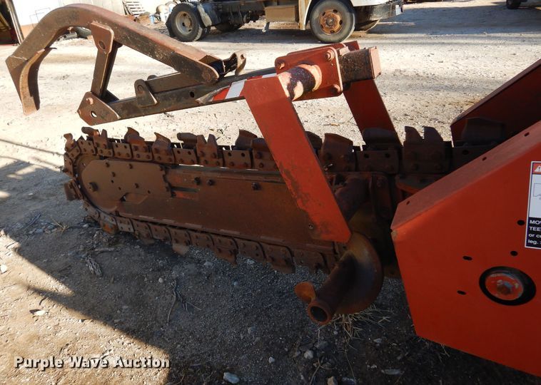 image for item JJ9775 Ditch Witch 5110  trencher