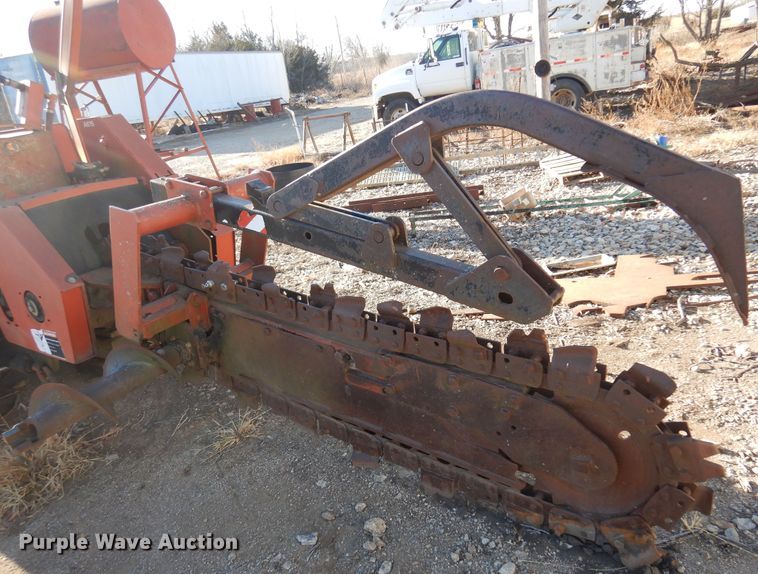 image for item JJ9775 Ditch Witch 5110  trencher