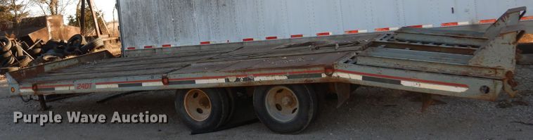 image for item JJ9780 2001 Interstate  equipment trailer