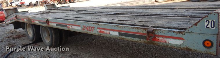 image for item JJ9780 2001 Interstate  equipment trailer